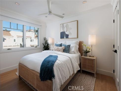 430  Marigold   Avenue, Corona del Mar, CA