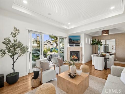 206 Dahlia , Corona del Mar, CA