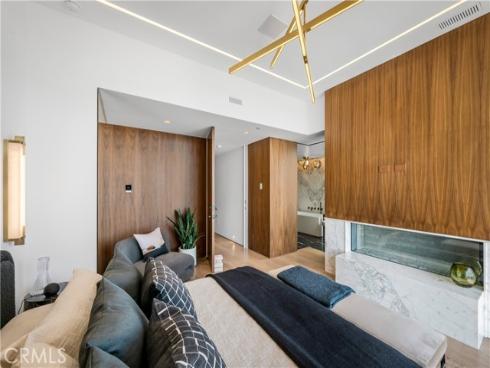 2516  Ocean   Boulevard, Corona del Mar, CA