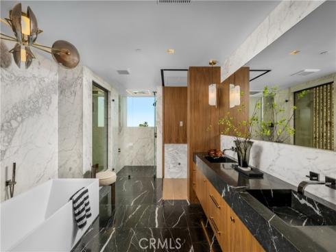 2516  Ocean   Boulevard, Corona del Mar, CA