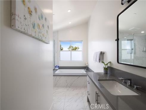 3920 E Coast Highway , Corona del Mar, CA