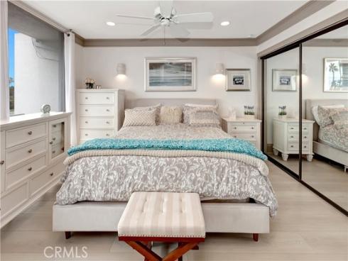 781 Avocado , Corona del Mar, CA