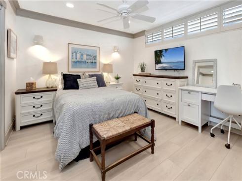 781 Avocado , Corona del Mar, CA