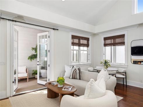 516  Poinsettia  B  Avenue, Corona del Mar, CA