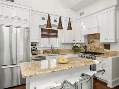 516  Poinsettia  B  Avenue, Corona del Mar, CA