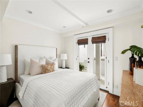 516  Poinsettia  B  Avenue, Corona del Mar, CA