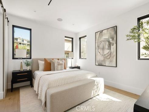 518 Poinsettia B Avenue, Corona del Mar, CA