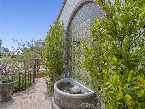 541 Hazel , Corona del Mar, CA
