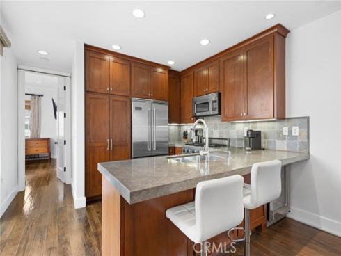 417 Poinsettia Avenue, Corona del Mar, CA