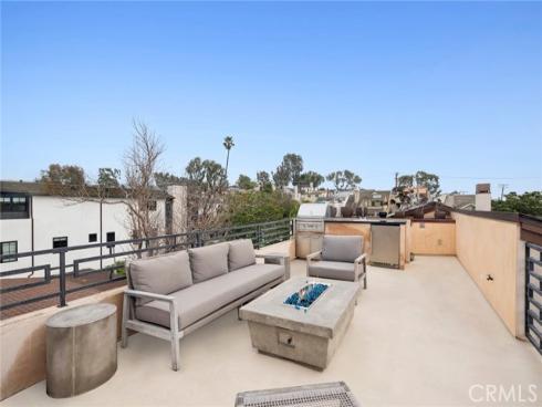 417 Poinsettia Avenue, Corona del Mar, CA