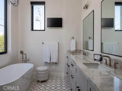 419 Goldenrod Avenue, Corona del Mar, CA