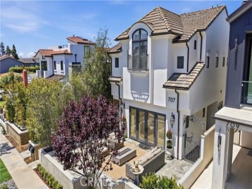707 Larkspur Avenue, Corona del Mar, CA