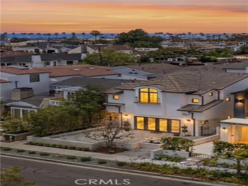 707  Larkspur   Avenue, Corona del Mar, CA