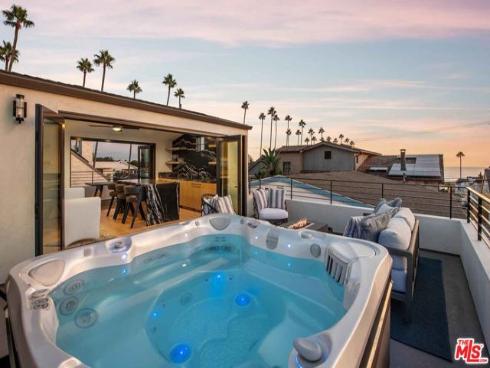 307 Goldenrod Avenue, Corona del Mar, CA