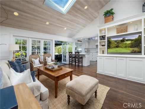 877 Sandcastle Drive, Corona del Mar, CA