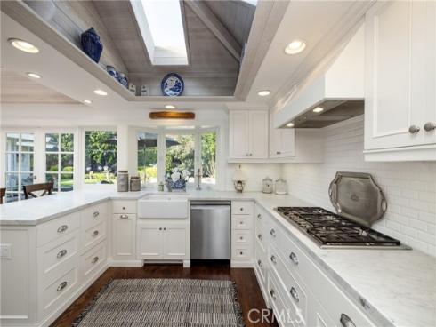 877 Sandcastle Drive, Corona del Mar, CA