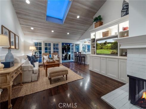 877 Sandcastle Drive, Corona del Mar, CA