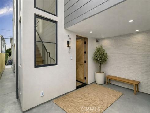 715 Poinsettia Avenue, Corona del Mar, CA