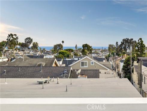 715 Poinsettia Avenue, Corona del Mar, CA