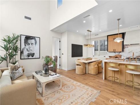 715 Poinsettia Avenue, Corona del Mar, CA