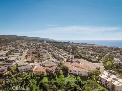 401  Seaward  2  Road, Corona del Mar, CA