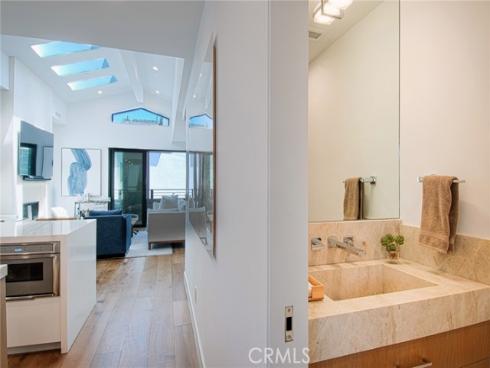 502  Begonia  , Corona del Mar, CA