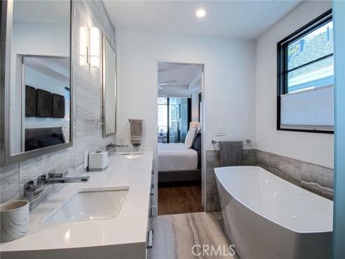 502  Begonia  , Corona del Mar, CA