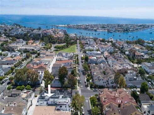 502  Begonia  , Corona del Mar, CA