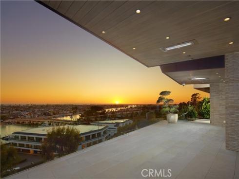 1201  Dolphin  , Corona del Mar, CA