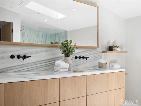 1120 White Sails Way, Corona del Mar, CA