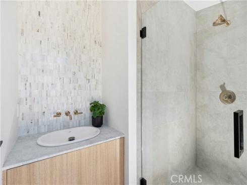 1120 White Sails Way, Corona del Mar, CA