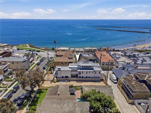 209  Narcissus   Avenue, Corona del Mar, CA