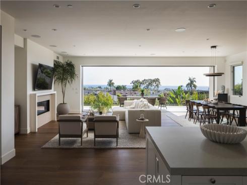 448 Serra Drive, Corona del Mar, CA