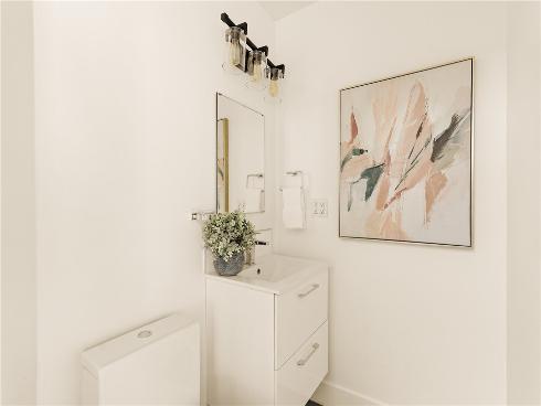 702  Acacia   Avenue, Corona del Mar, CA