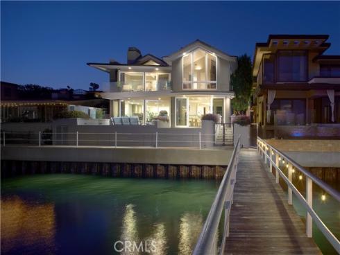 2027 Bayside Drive