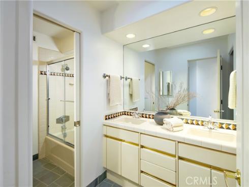 2027 Bayside Drive, Corona del Mar, CA