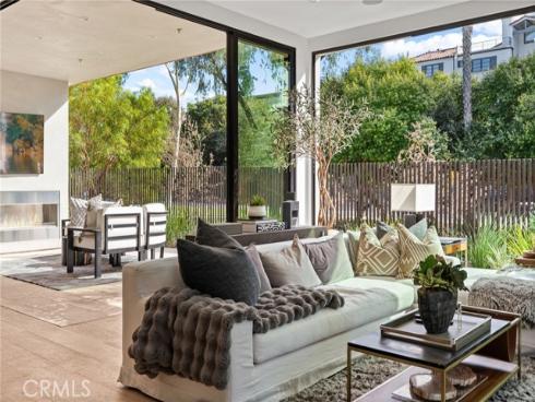 400 Heliotrope , Corona del Mar, CA
