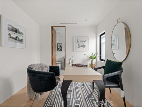 400 Heliotrope , Corona del Mar, CA