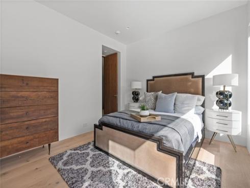 400 Heliotrope , Corona del Mar, CA