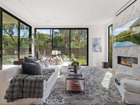 400 Heliotrope , Corona del Mar, CA