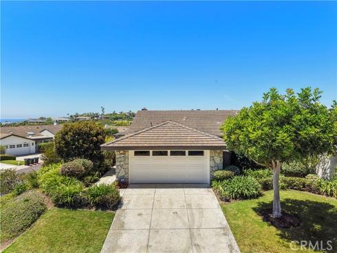 1 Breakwater Drive , Corona del Mar, CA