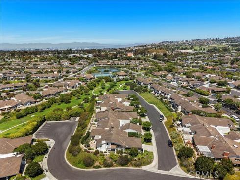 1 Breakwater Drive , Corona del Mar, CA