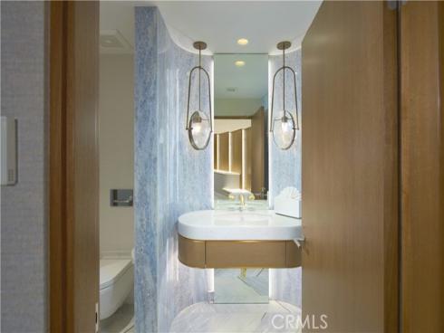 183 Carnation Avenue, Corona del Mar, CA