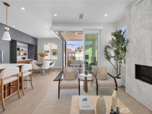 321 Larkspur 1-2 Avenue, Corona del Mar, CA