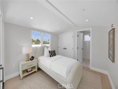 321 Larkspur 1-2 Avenue, Corona del Mar, CA