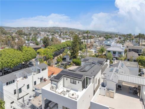 321 Larkspur 1-2 Avenue, Corona del Mar, CA