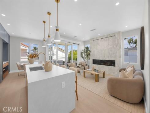 321 Larkspur 1-2 Avenue, Corona del Mar, CA