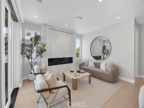 321 Larkspur 1-2 Avenue, Corona del Mar, CA
