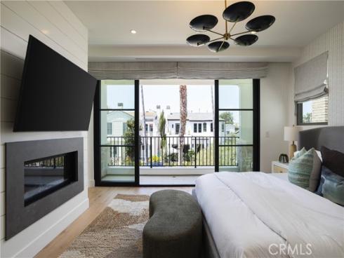 506  Goldenrod Ave  , Corona del Mar, CA