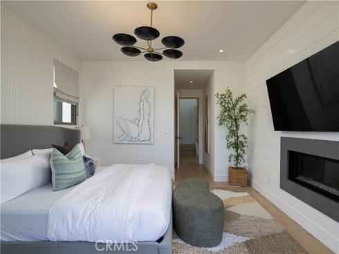 506  Goldenrod Ave  , Corona del Mar, CA
